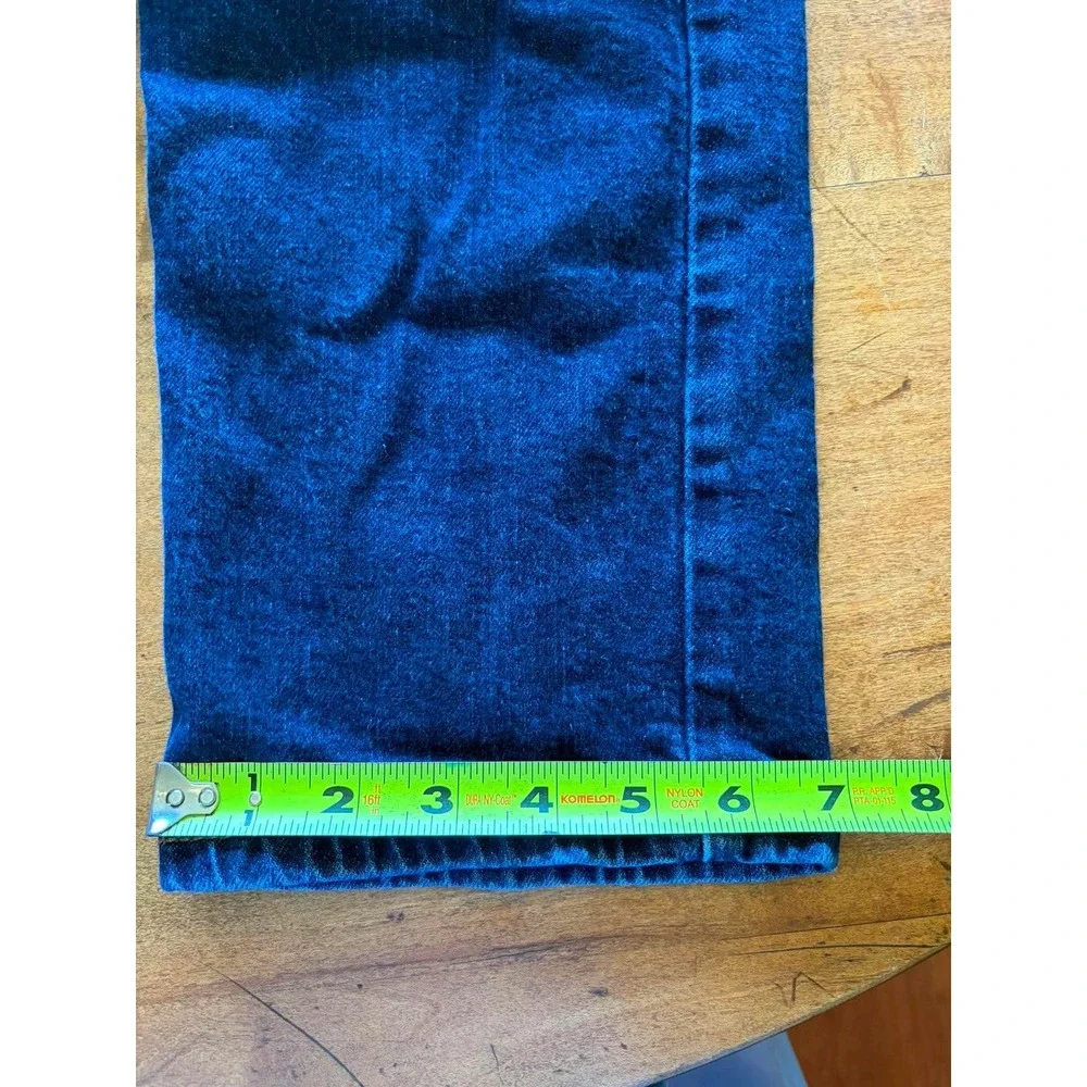 Levis measurements waist